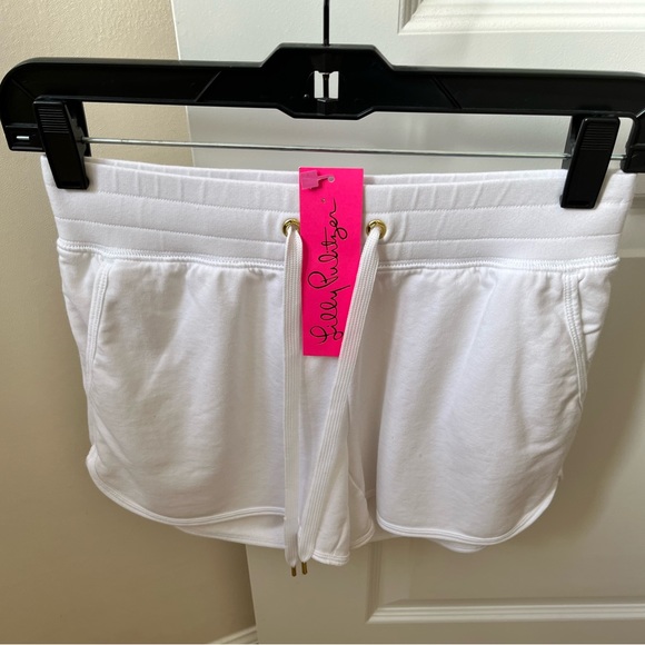 NWT Lilly Pulitzer 4” Trysta shorts - Picture 4 of 7